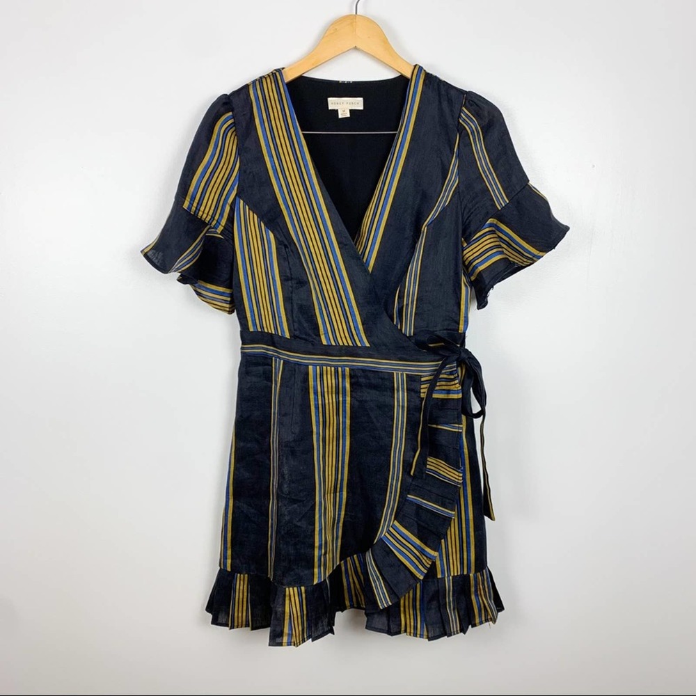 Honeypunch Lulus Black Striped Short Sleeve Ruffle Wrap Mini Dress Size Medium - Picture 2 of 13